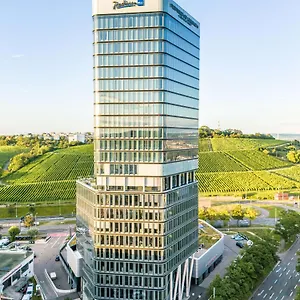 Отель Radisson Blu At Porsche Design Tower, Штутгарт